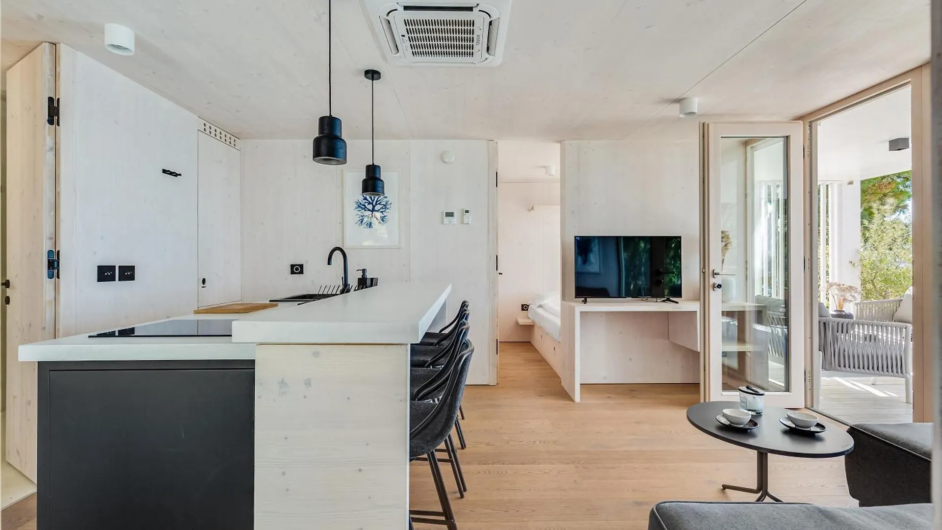 Spirit One Buqez Villa - 1St Sea Line By Beach 드라게